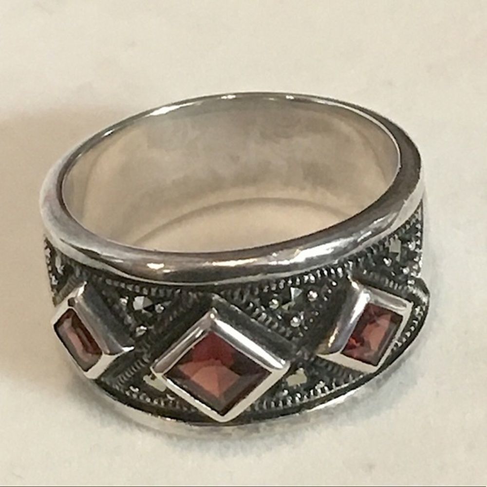 Art Deco Wide Band Faceted Red Garnet Marcasite Sterling Silver Ring Sz 7-3/4 - Picture 5 of 7